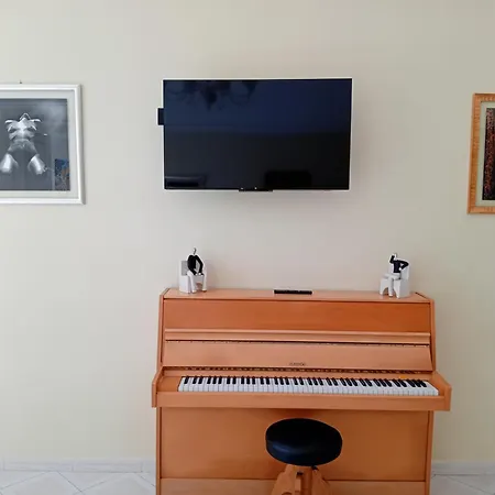 לינה וארוחת בוקר Palazzo Castellano לצ'ה