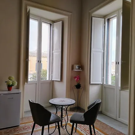 Palazzo Castellano לינה וארוחת בוקר